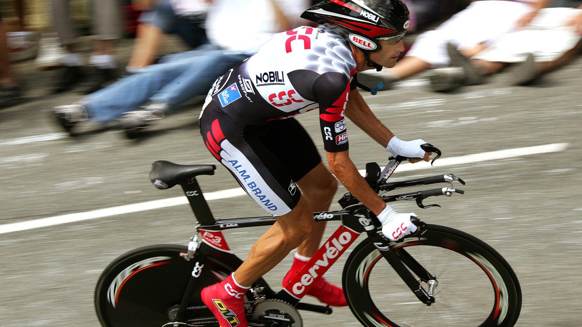 光明记忆未来之战争霸赛,精彩战况持续升温,未来战士之光明圣战